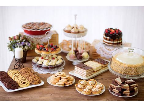 Venda de Bolo e Doces para Festa na Chácara do Castelo