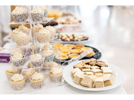 Salgados e Docinhos para Casamento no Parque Eduardo