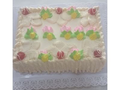 BOLO BEIJINHO COM CEREJA E PESSEGO