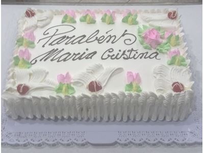 BOLO DOCE DE LEITE COM AMEIXA E CEREJA