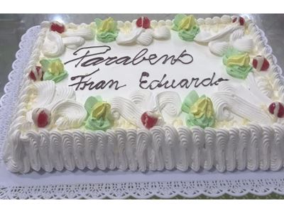 BOLO DOIS RECHEIOS  DOCE DE LEITE COM CREME DE SONHO, COCO FRESCO