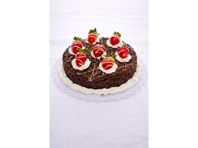 BOLO BRIGADEIRO COM NOZES E PESSEGO