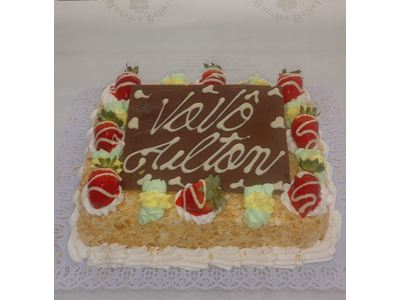 AA.BOLO COBERTO COM MASSA FOLHADA
