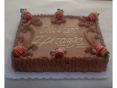 BOLO DE MOUSSE CHOCOLATE