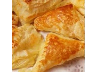 PASTEL FOLHADO DE PRESUNTO E QUEIJO (PROMOÇÃO)